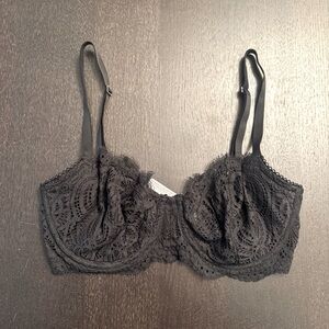 Victorias Secret Elegant Black Lace Bra